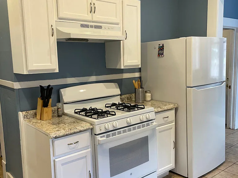 1123 S Hackberry St — Photo 16