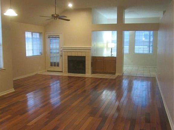 5th image of 1535 Tuley St