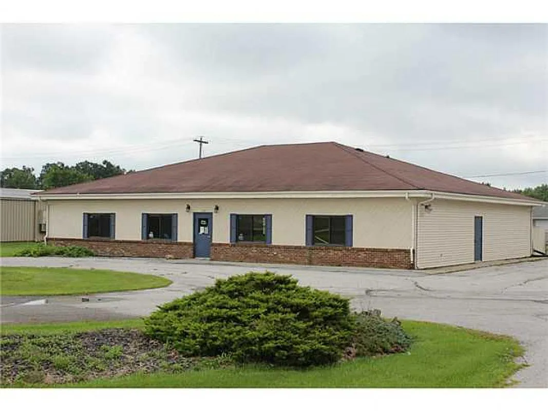1700 Jefferson Ave photo 1