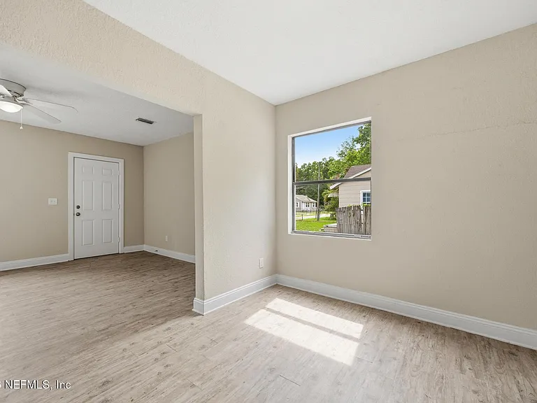 3055 2nd Street Cir — Photo 7