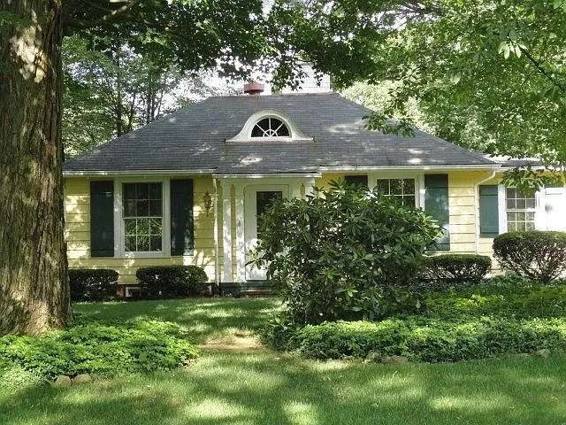 413 E Washington Blvd photo 1
