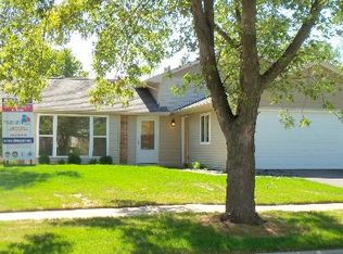 5309 Arquilla Dr, Richton Park, IL 60471