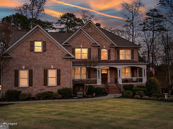 5th image of 1055 Coleridge Way