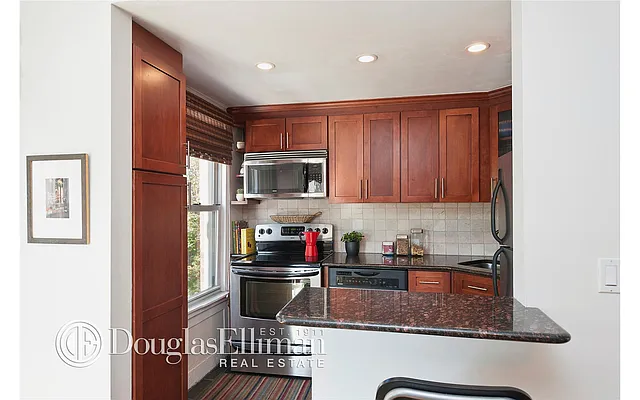 Sold by Douglas Elliman | media 10