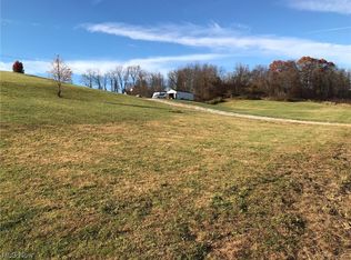 Shaw Rd, Cambridge, OH 43725