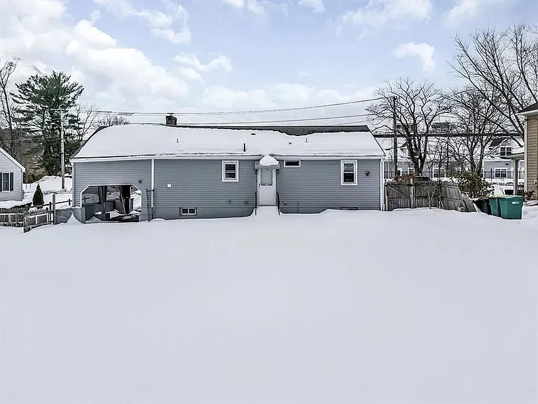 212 Cambridge Rd — Photo 34