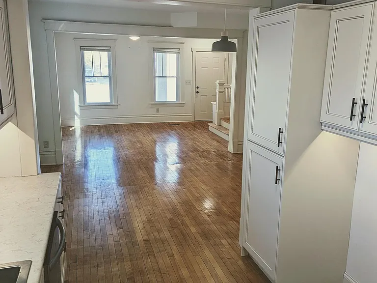 414 Cameron Ave — Photo 11