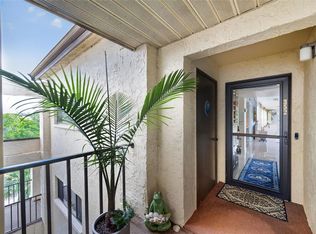 700 Starkey Rd APT 352, Largo, FL 33771