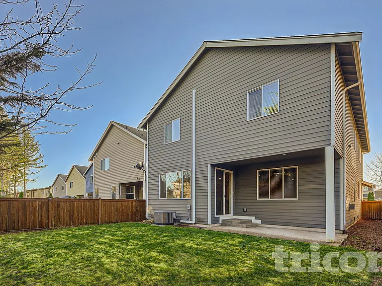 3322 Nova St NE — Photo 22