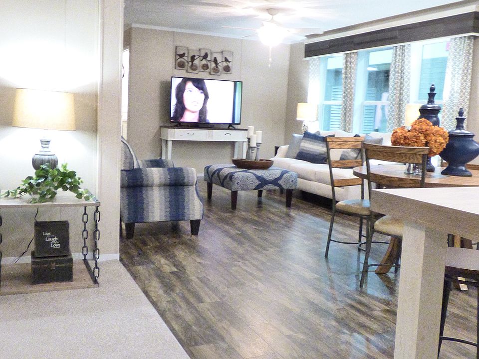 1st image of 24355 Kingston Cir