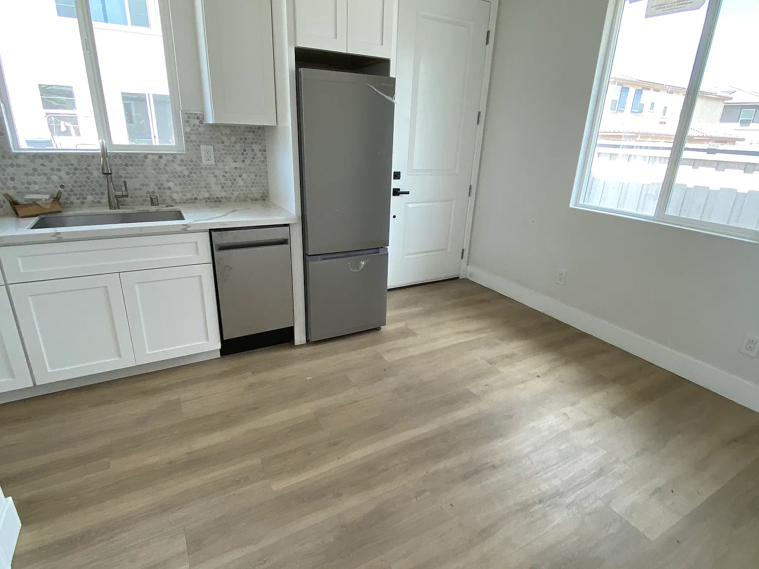 1 bed, 400 sqft, $1,550 — Photo 2
