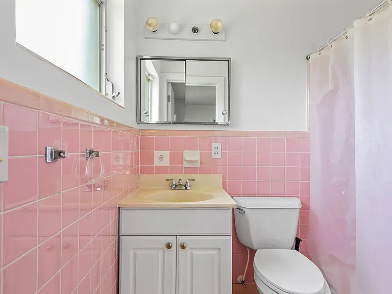 2107 Brookview Dr — Photo 24