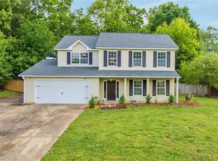 560 Whaleys Lake Dr, Jonesboro, GA 30238