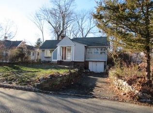 19 Jefferson Ave, Lake Hiawatha, NJ