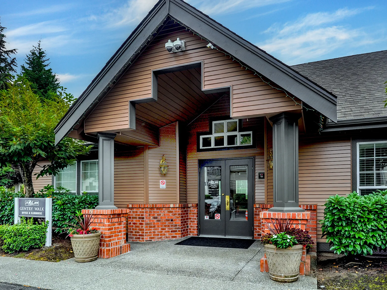 Gentry Walk Apartments — Photo 1
