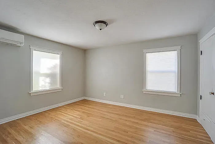 Bedroom #1