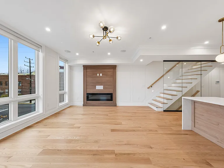 183 Zabriskie St #3 — Photo 17