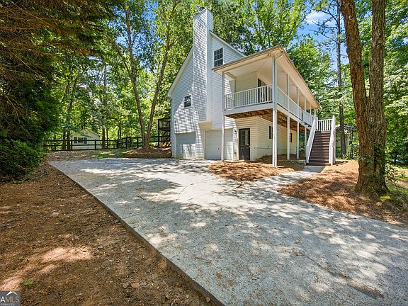 2nd image of 130 Hawkins Farm Ln