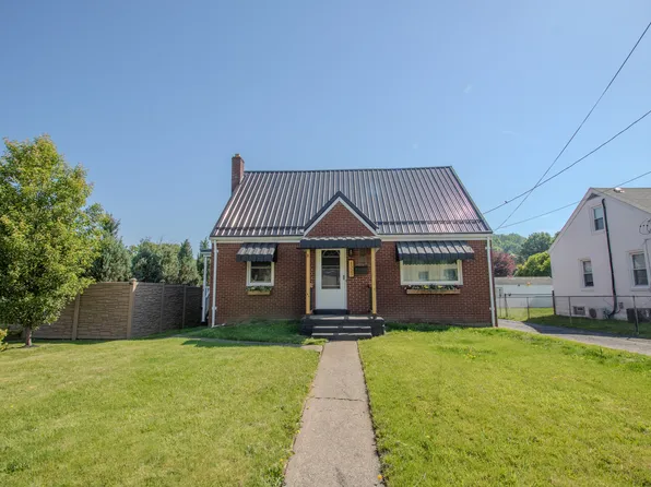1323 Lincoln Way, White Oak, PA 15131
