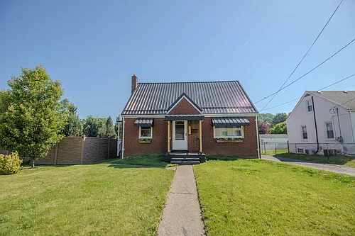 1323 Lincoln Way Photo 1