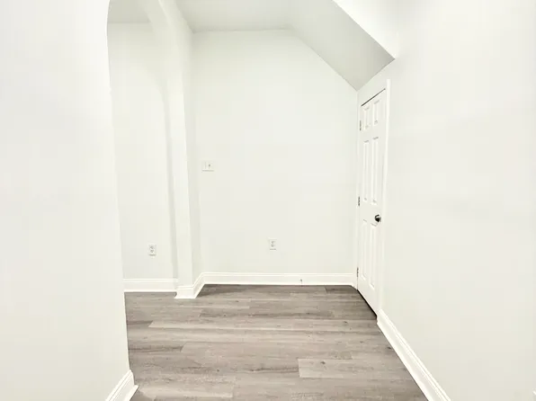 2448 Lakeview Ave, Baltimore, MD