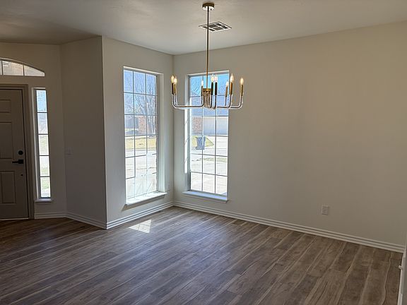 3rd image of 11601 Hackney Ln