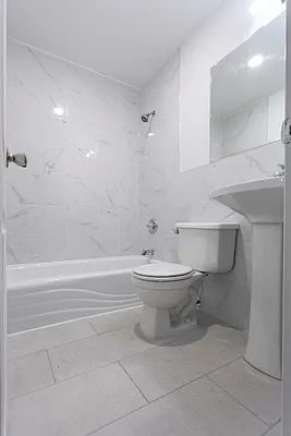 Rented by Dream Space Realty | media 33