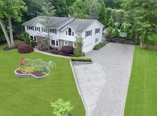 23 Woodhaven Dr, New City, NY 10956