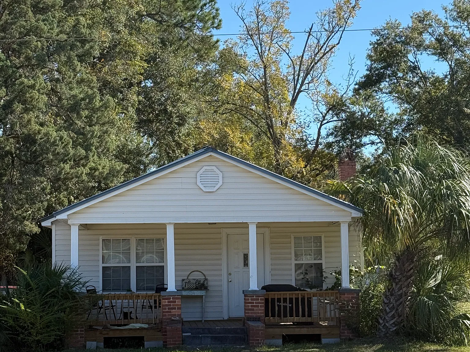 2 bed, 768 sqft, $1,000 — Photo 1