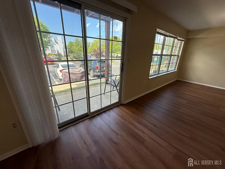 1102 Stony Brook Way — Photo 15