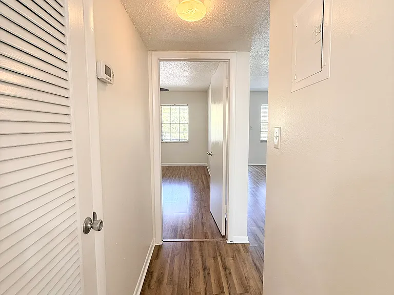 2207 S Carolina Ave — Photo 24