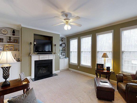 5th image of 716 Sarazen Dr