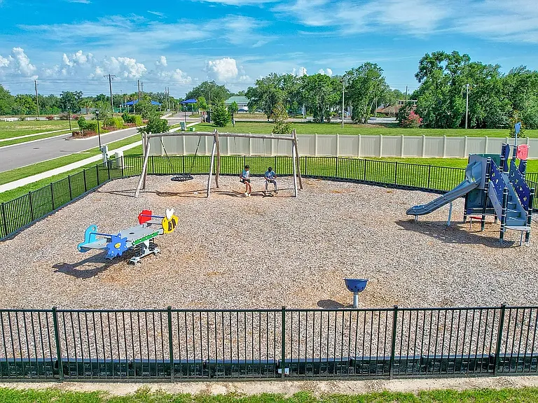 7715 Rosewood Garden Loop — Photo 24