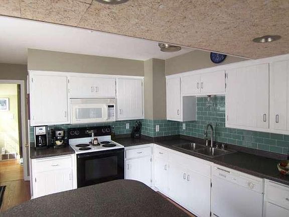 3rd image of 4212 Glenway St
