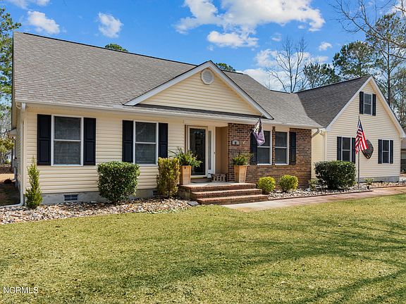 2nd image of 51 Pinewood Drive