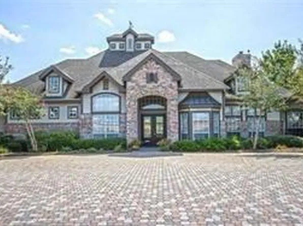 350 Emerald Forest Blvd APT 22102, Covington, LA 70433