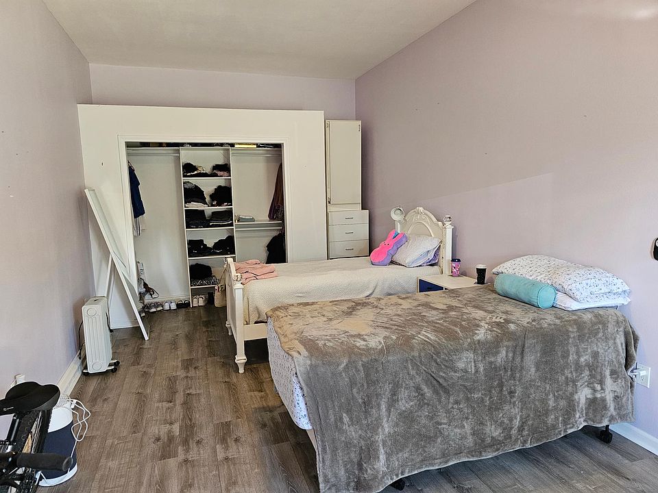1st image of 2216 Eucalyptus Ave #B
