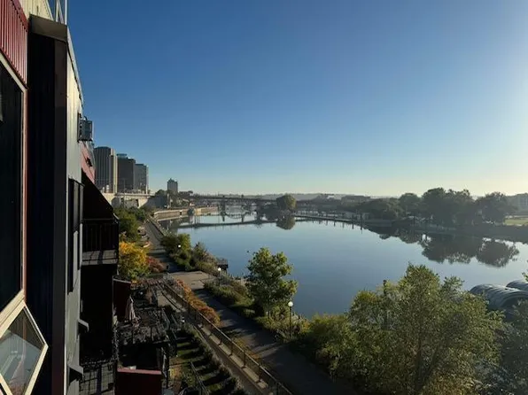 240 Spring St Unit 418, Saint Paul, MN 55102