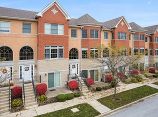 17943 Fountain Cir, Orland Park, IL 60467