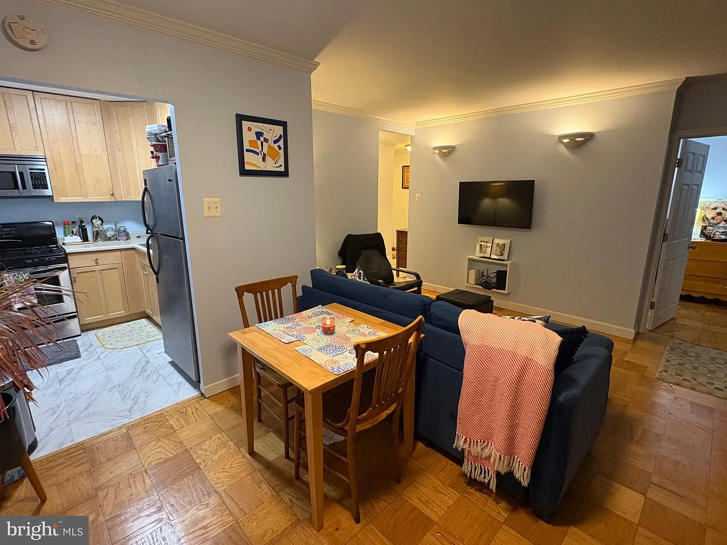 1 bed, 1.0 bath, 600 sqft, $2,200 — Photo 2