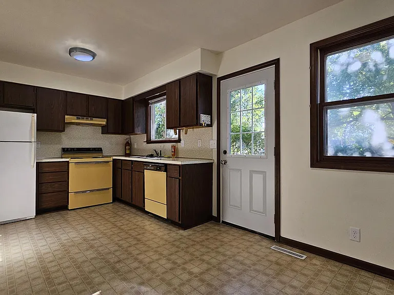 680 Wildwood Dr #680 — Photo 4