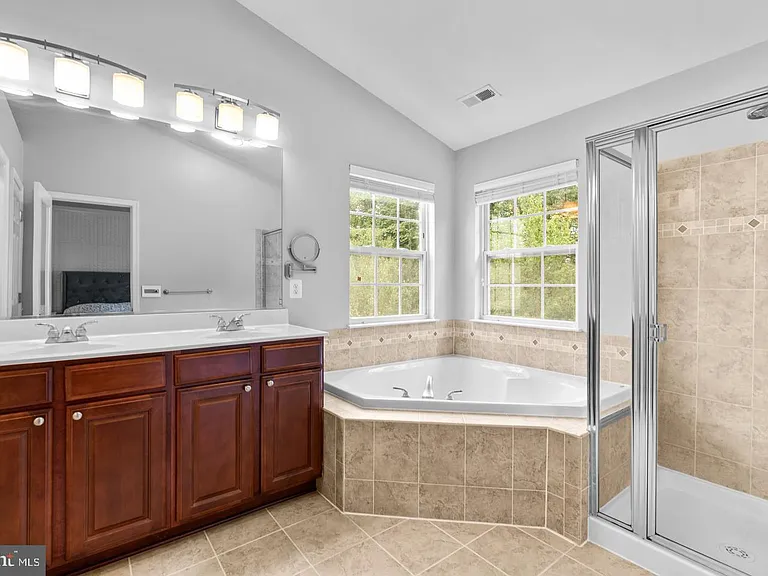 7592 Cherrybark Oak Ln #186 — Photo 25