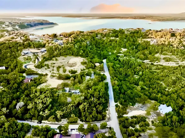 1365 Trail Pass Dr, Canyon Lake, TX 78133