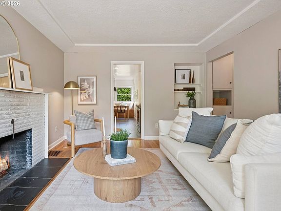 5th image of 2620 SE 47th Ave