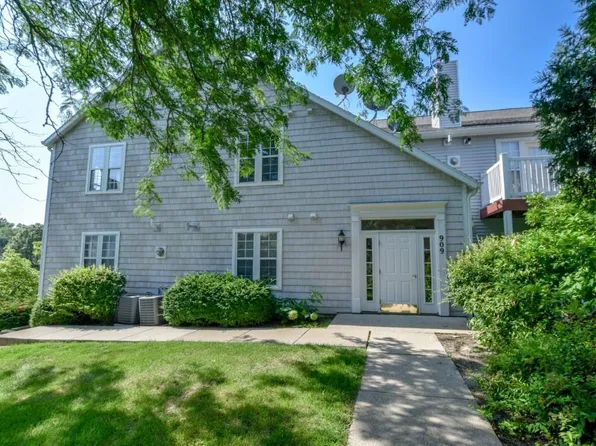 909 Harbor House Drive #1, Madison, WI 53719