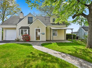 38 Croydon Road, Yonkers, NY 10710