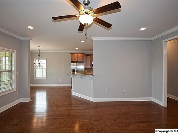 3rd image of 4525 Blairmont Dr