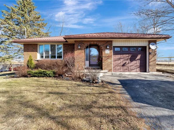 46 Maple St, Wellesley, ON N0B 2M0