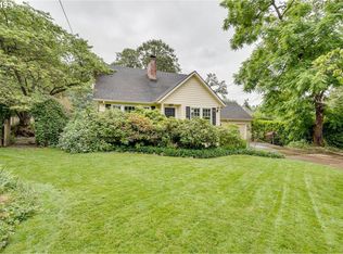 5222 Carman Dr, Lake Oswego, OR 97035