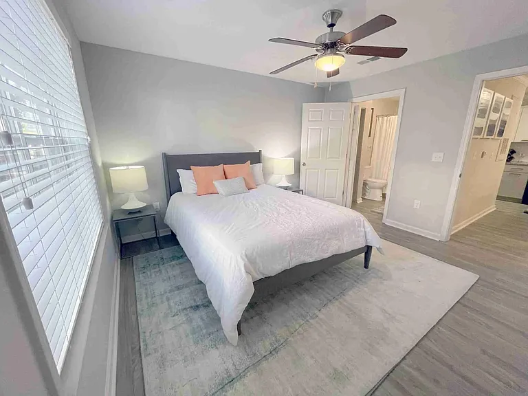 The Aventine Greenville Apartment Homes — Photo 18